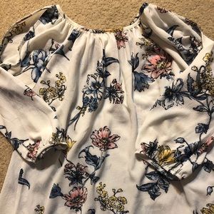 Jella C Worthington Cold Shoulder Top - Small